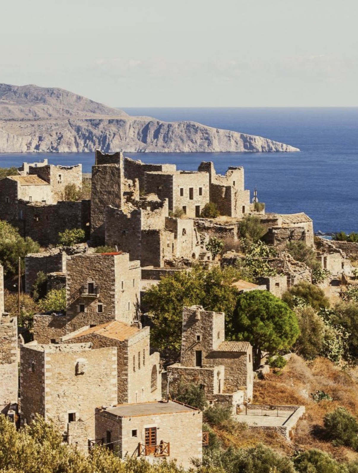 Premium Suite with Jetted Tub Sea View — Brazzo di Maina Greece retreat